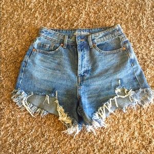 High waisted denim frayed shorts